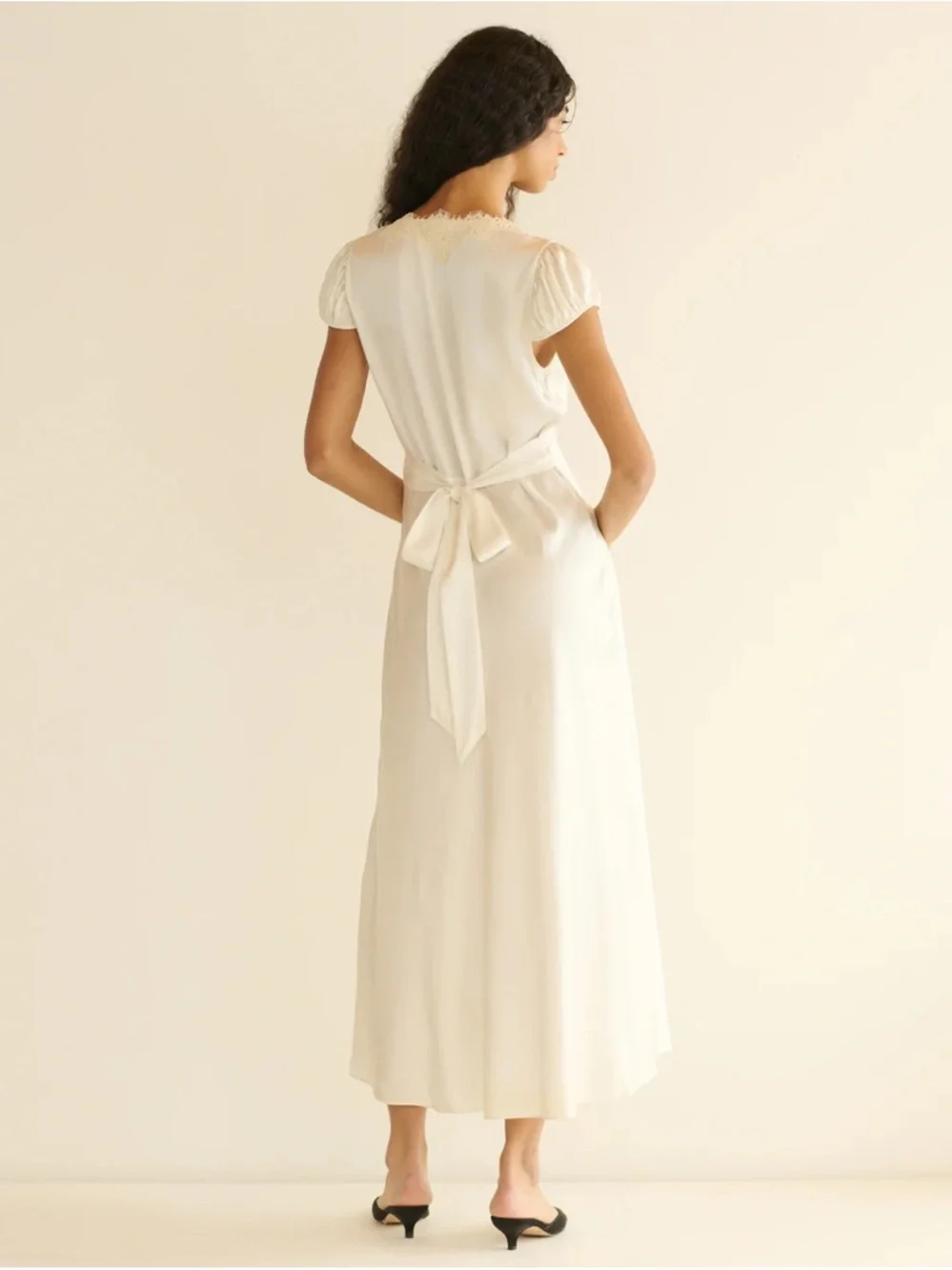 Doen Ivory Satin Midi Dress with Lace Trim - Picture 3 of 7